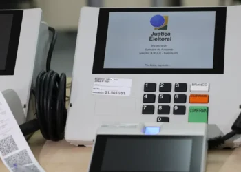 TSE publica 12 minutas com propostas de mudanças nas regras das Eleições 2026, incluindo redes sociais, IA, pré-campanha e financiamento eleitoral.