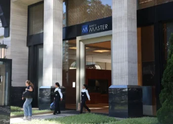 Polícia Federal deflagra nova fase da Operação Compliance Zero contra o Banco Master, com buscas, bloqueio de bens e investigação de crimes financeiros.