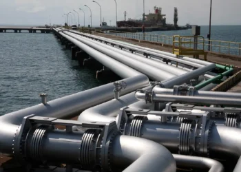 Furtos e tentativas de furto em dutos da Transpetro cresceram em 2025, interrompendo queda histórica. São Paulo lidera casos e estatal alerta para riscos à segurança, ao meio ambiente e ao abastecimento.