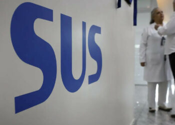 Ministério da Saúde cria grupo de trabalho para revisar diretrizes e financiamento da Rede de Atenção Psicossocial. Proposta envolve estados e municípios e reforça princípios do SUS.