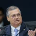 Pedido de vista adia decisão sobre escolha do novo governador do RJ.