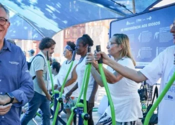 Ministério da Saúde reforça o SUS com 760 profissionais em formação em enfermagem obstétrica pela Rede Alyne, com investimento de R$ 17 milhões.