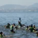 Bombeiros do RJ abrem inscrições para 5 mil vagas do Projeto Botinho 2026, colônia de férias gratuita em praias do estado.
