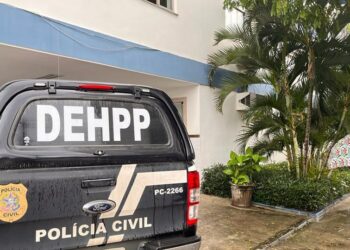 Jovem de 22 anos é preso em flagrante suspeito de matar homem de 60 anos a facadas após discussão no bairro Vila Nova de Colares, na Serra.
