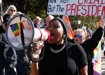 Minneapolis e outras cidades dos EUA protestam contra morte de Renee Nicole Good