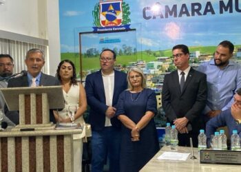 Ligações perigosas: Documentos e fotos desmentem Marcelo Santos sobre vínculos com deputado alvo da PF