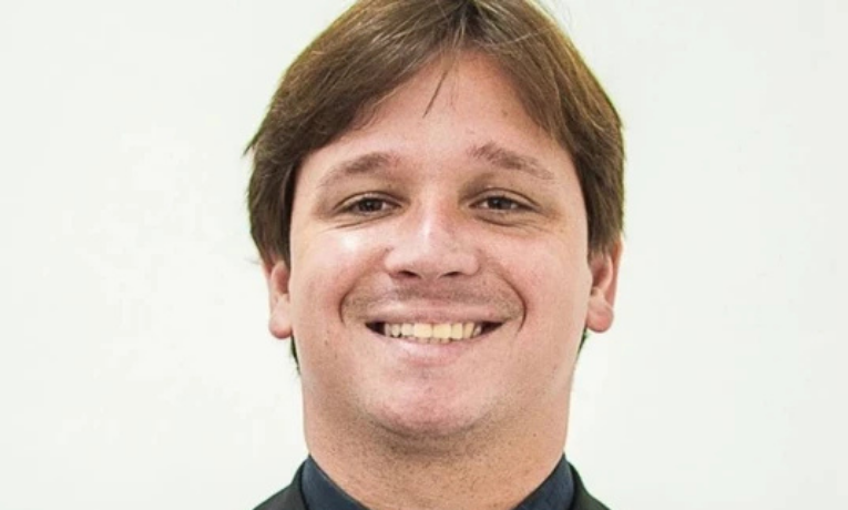 A Justiça Eleitoral do Espírito Santo cassou o mandato do vereador Armando Zanata Ingle Ribeiro (Podemos) por fraude à cota de gênero.