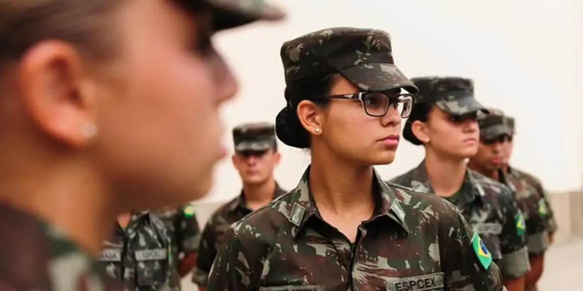 Exército Brasileiro promove nesta quarta-feira (4) a seleção complementar do alistamento militar inicial. Pela primeira vez, mulheres participam da etapa decisiva do processo.