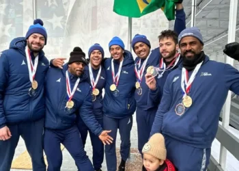 Edson Bindilatti assegura vaga na sexta Olimpíada de Inverno da carreira após bom desempenho do Brasil na Copa América de bobsled, nos Estados Unidos.