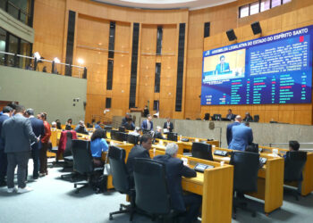 Dados do Observatório do Legislativo mostram que deputados estaduais foram responsáveis por 94% das normas aprovadas em 2025, com impacto em áreas como saúde, educação e direitos sociais.