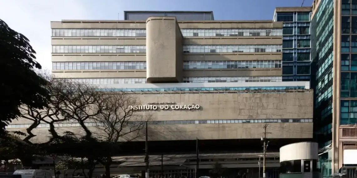 Incêndio atingiu o Instituto do Coração (Incor), em São Paulo, na tarde desta sexta-feira (30). Pacientes foram evacuados e não há registro de feridos.