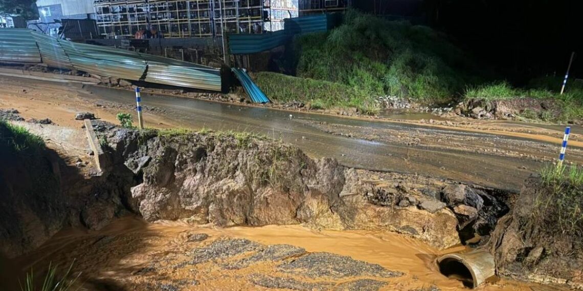Ministro de Minas e Energia cobra solução imediata da ANM após vazamentos de água em minas da Vale em Congonhas e Ouro Preto, que causaram impactos ambientais, mas não deixaram vítimas.
