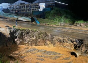 Ministro de Minas e Energia cobra solução imediata da ANM após vazamentos de água em minas da Vale em Congonhas e Ouro Preto, que causaram impactos ambientais, mas não deixaram vítimas.