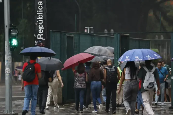 Amazônia e Sul do Brasil estão sob alerta de perigo para chuvas intensas nesta sexta (16), com risco de alagamentos, ventos fortes e granizo, segundo Inmet e Cemaden.