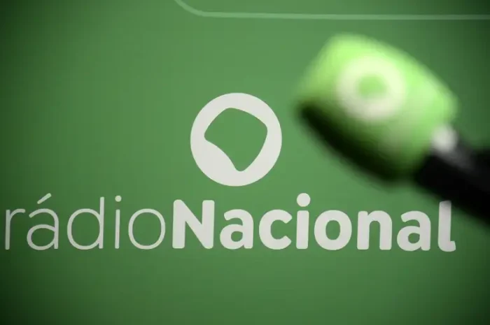Rádio Nacional transmite ao vivo São Paulo x Flamengo nesta quarta-feira (28), pela abertura do Brasileirão 2026, com narração e equipe completa.