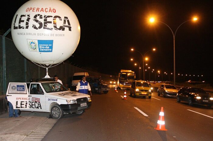 O Brasil passa a celebrar, em 19 de junho, o Dia Nacional da Lei Seca. Lei sancionada por Lula reconhece avanços na redução de acidentes e na segurança no trânsito.
