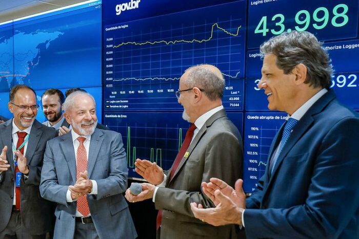 Lula lança o Portal da Reforma Tributária e sanciona a criação do Comitê Gestor do IBS, marco na modernização do sistema tributário brasileiro.