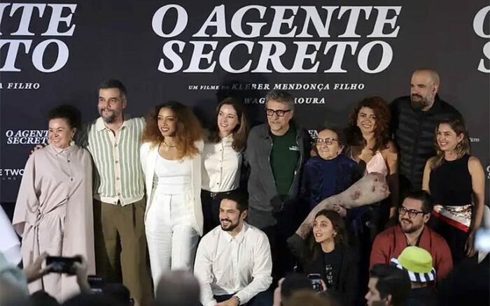 O filme brasileiro “O Agente Secreto”, de Kleber Mendonça Filho, conquista quatro indicações ao Oscar 2026, incluindo Melhor Filme e Melhor Ator para Wagner Moura.