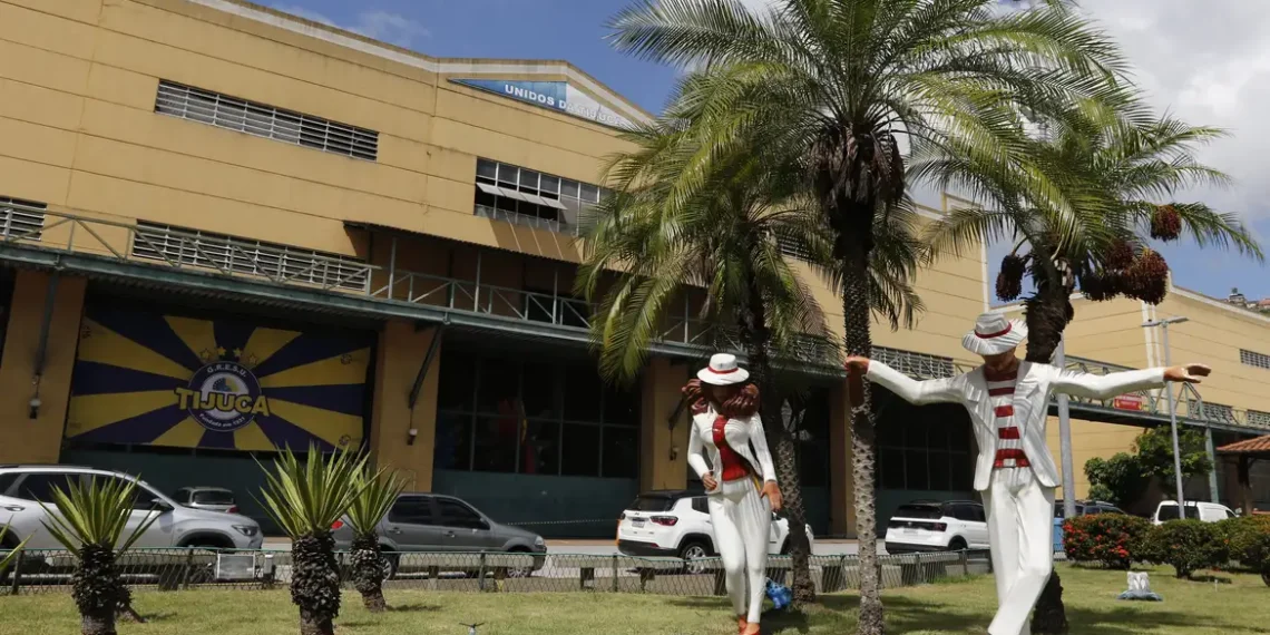 A Unidos da Tijuca vai ganhar uma nova quadra de ensaios na Gamboa, com investimento de R$ 13,5 milhões. O espaço terá estrutura moderna, acessível e funcionamento durante todo o ano.