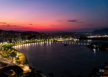 Vitória é a cidade mais competitiva do Sudeste e ocupa o segundo lugar no ranking nacional de competitividade dos municípios em 2025, segundo estudo do CLP.