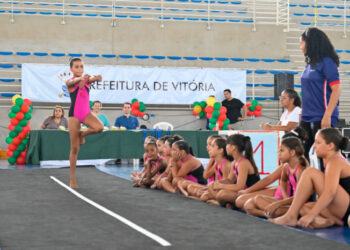 Prefeitura de Vitória abre processo para locação de imóvel que irá ampliar as atividades do Projeto Pé de Moleque, garantindo estrutura adequada e acessível aos alunos.