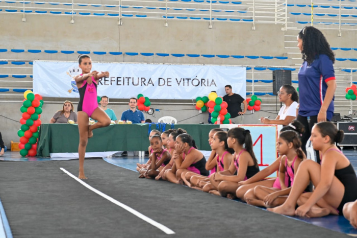 Prefeitura de Vitória abre processo para locação de imóvel que irá ampliar as atividades do Projeto Pé de Moleque, garantindo estrutura adequada e acessível aos alunos.