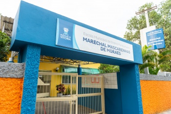Prefeitura de Vitória publica editais de convocação para contratação temporária de professores da Educação Básica em 2026. Atendimento ocorre nos dias 12 e 13 de janeiro.