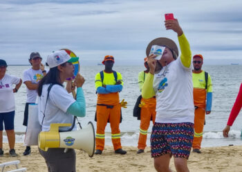 A campanha Praia Limpa realiza ações de educação ambiental neste fim de semana em Vitória, com atividades na Ilha do Boi e na Praia de Camburi.