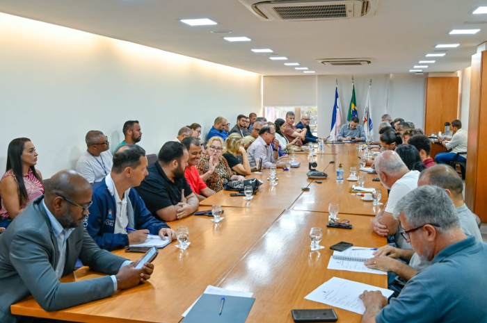 Prefeitura de Vitória se reúne com lideranças da Regional 1 para ouvir demandas e alinhar ações em infraestrutura, educação e qualidade de vida.