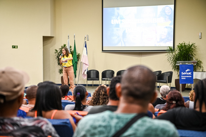 Prefeitura de Vitória abre inscrições para curso gratuito de qualificação de ambulantes e food trucks com foco no Carnaval 2026.