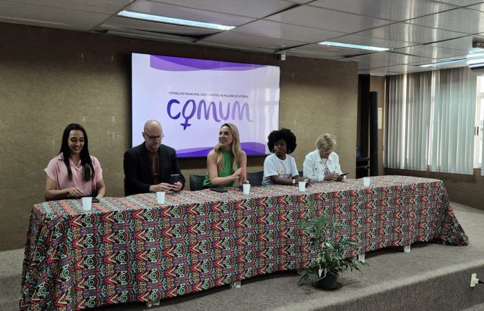 Vitória empossa novas integrantes do Conselho Municipal dos Direitos da Mulher para o biênio 2026–2027, fortalecendo políticas de igualdade e combate à violência.