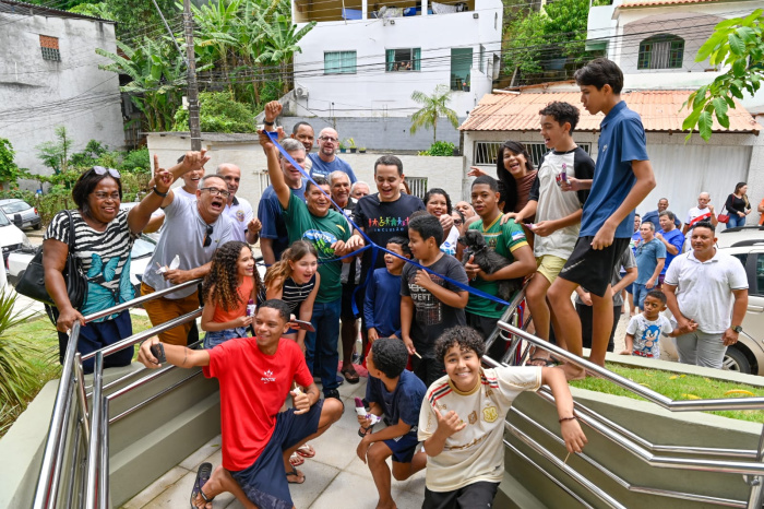 Prefeitura de Vitória entrega nova praça e obra de contenção no bairro Universitário, com investimento de R$ 2,1 milhões em lazer, segurança e qualidade de vida.