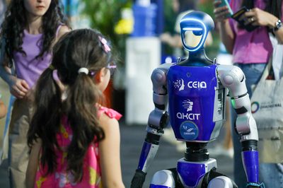 Com investimentos recordes em 2025, ciência e tecnologia se consolidam como eixo do desenvolvimento nacional e da soberania brasileira.