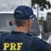PRF encerra Operação Ano Novo 2026 com mais de 1,1 mil sinistros registrados nas rodovias federais. Fiscalização intensificou combate à alcoolemia e excesso de velocidade.