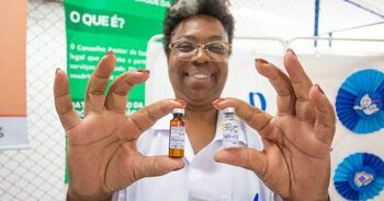 Goiás realiza neste sábado o Dia D de vacinação contra a febre amarela. Imunização é indicada para pessoas de 9 meses a 59 anos e é a principal forma de prevenção.
