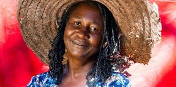 Exposição fotográfica “Raízes e Ancestralidade” apresenta mulheres produtoras rurais da Bacia do Paraopeba no Iphan, em Belo Horizonte, com entrada gratuita.