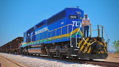 Ferrovia Transnordestina realiza novo teste operacional com carga de sorgo entre o Piauí e o Ceará, reforçando o avanço das obras e a consolidação da infraestrutura ferroviária no Nordeste.