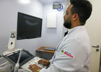 Programa Agora Tem Especialistas amplia atendimentos no Rio de Janeiro com hospitais da Hapvida, que passam a oferecer procedimentos pelo SUS.