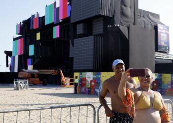 Brasil alcança melhor resultado da história no turismo internacional em 2025, com 9,3 milhões de visitantes estrangeiros, alta de 37,1% sobre 2024 e acima da meta oficial.