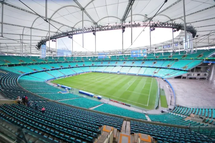 TV Brasil exibe ao vivo Bahia x Jacuipense neste sábado (14), às 16h, pela 8ª rodada do Campeonato Baiano 2026, direto da Arena Fonte Nova, em Salvador.