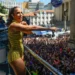 Megabloco de Ivete Sangalo reúne mais de 500 mil foliões no Centro do Rio, emociona com homenagem a Preta Gil e embala o Carnaval 2026.
