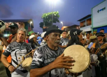 Bloco Fuzileiros da Fuzarca completa 90 anos e é destaque do Carnaval no bairro Madre Deus, em São Luís, que terá cerca de 90 atrações culturais.