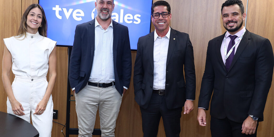 TV Ales firma parceria com a TVE para retransmitir os desfiles do Carnaval de Vitória 2026 e os jogos decisivos do Capixabão, ampliando o acesso à cultura e ao esporte.