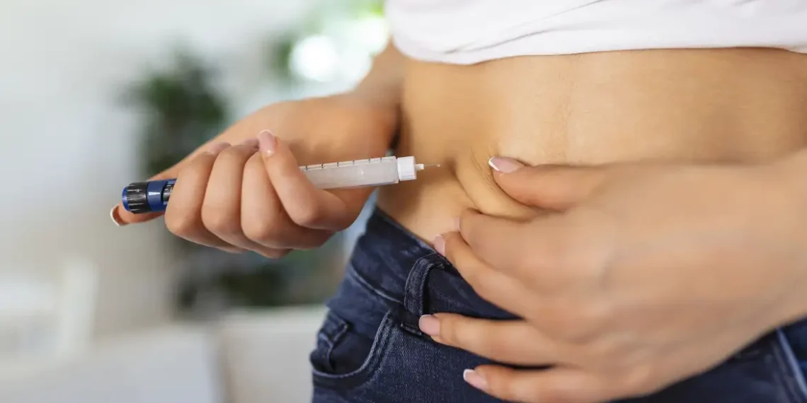 Anvisa emite alerta sobre risco de pancreatite ligado às canetas emagrecedoras e orienta uso exclusivo com prescrição médica e acompanhamento profissional.