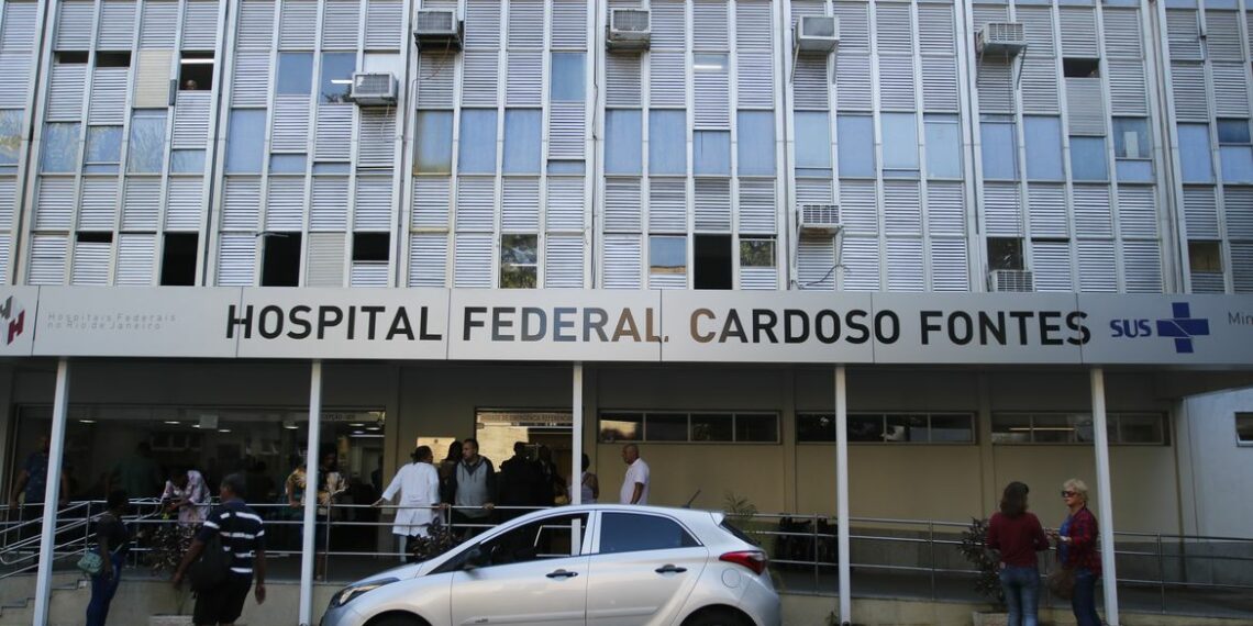 Presidente Lula inaugura o Centro de Emergência Regional do Hospital Federal Cardoso Fontes, em Jacarepaguá, com investimentos de mais de R$ 114 milhões no SUS.