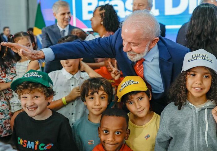 Lei nº 15.352/2026 fixa data de vigência do Estatuto Digital da Criança e do Adolescente, transforma a ANPD em agência reguladora e cria carreira específica para proteção de dados.