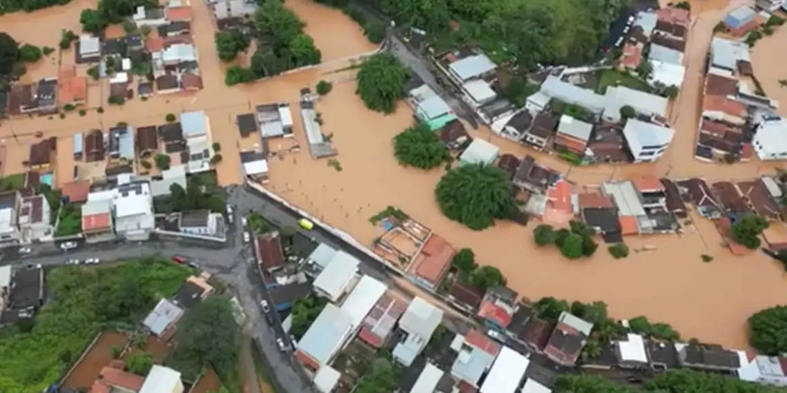 Banco do Brasil anuncia pacote emergencial com doações, crédito e renegociação de dívidas para vítimas das chuvas na Zona da Mata mineira.
