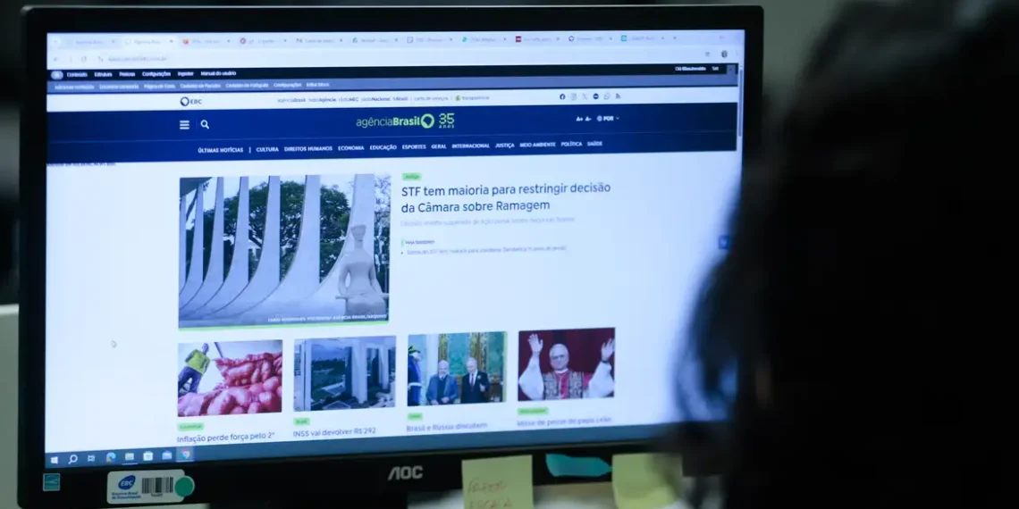 Agência Brasil encerra 2025 com alta de 20% nas visualizações, crescimento de usuários, forte presença nas redes sociais e ampliação do licenciamento editorial.