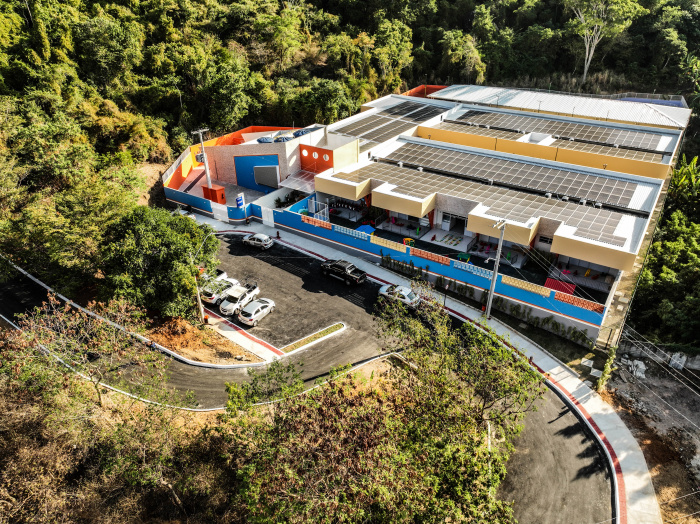 Rede municipal de ensino de Vitória inicia o ano letivo nesta quarta-feira (4) para mais de 40 mil estudantes, com escolas reformadas, alimentação reforçada e ensino integral ampliado.
