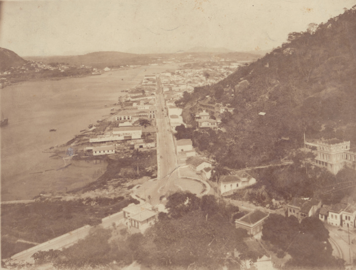 Projeto da Esplanada Capixaba transformou áreas tomadas ao mar no Centro de Vitória e hoje abriga o principal circuito do Carnaval à beira-mar.